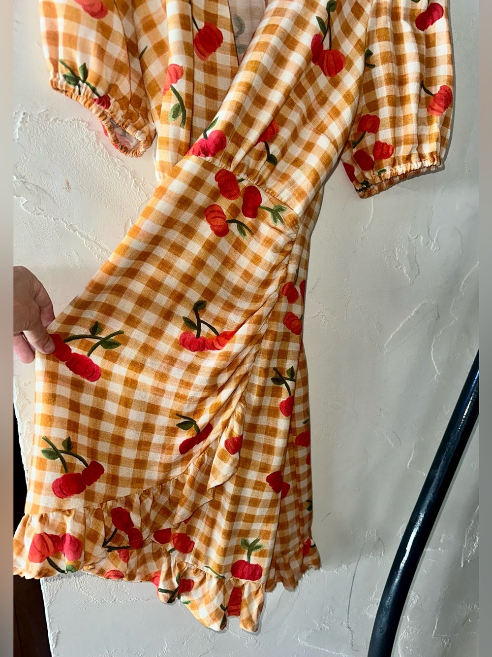 ⭐️HP ⭐️ FARM RIO Gingham Cherry Print Puff Sleeve Minidress - Picture 8 of 10